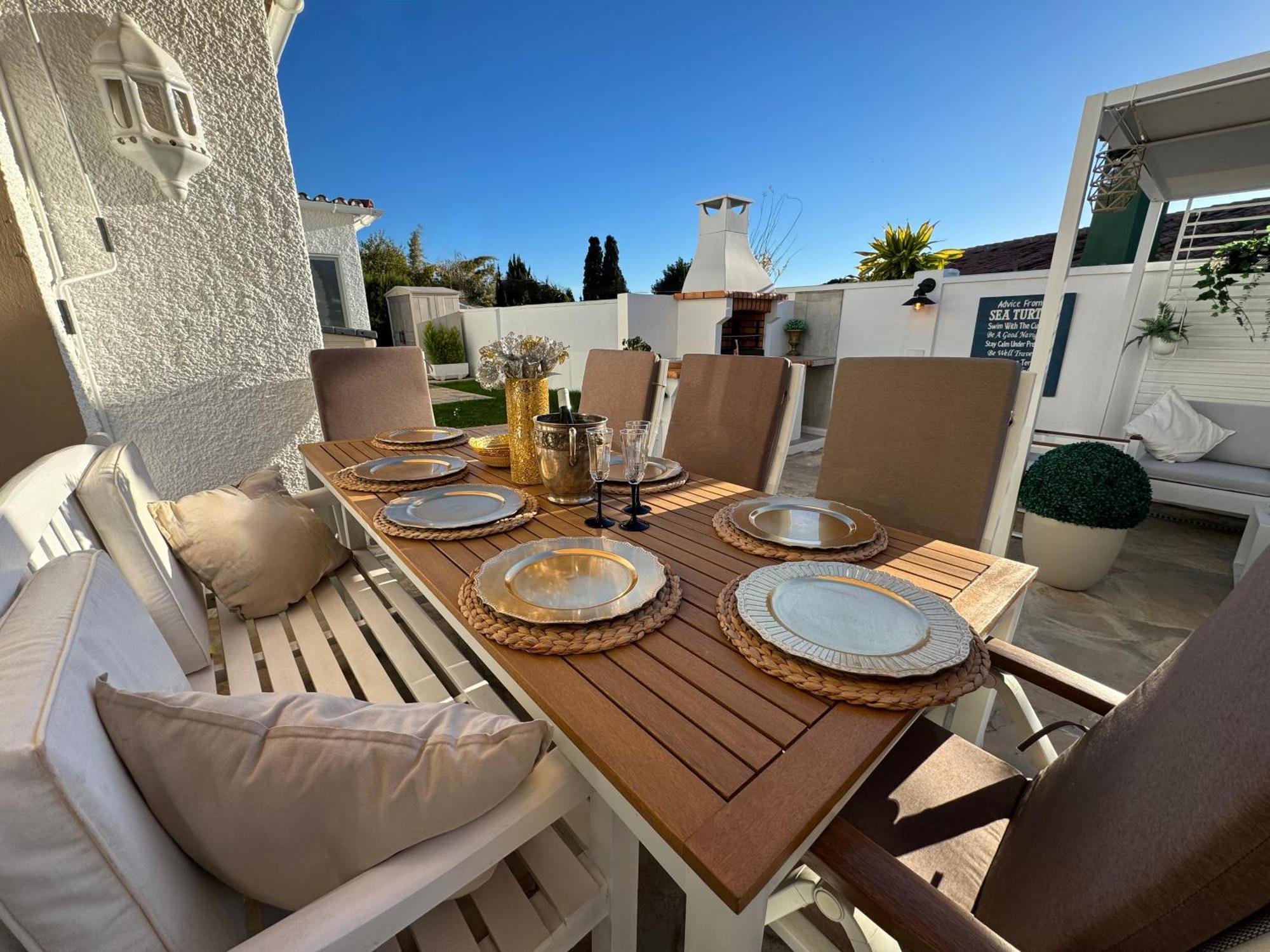Villa Casacara Marbella Beachside Costabella -Spain ภายนอก รูปภาพ